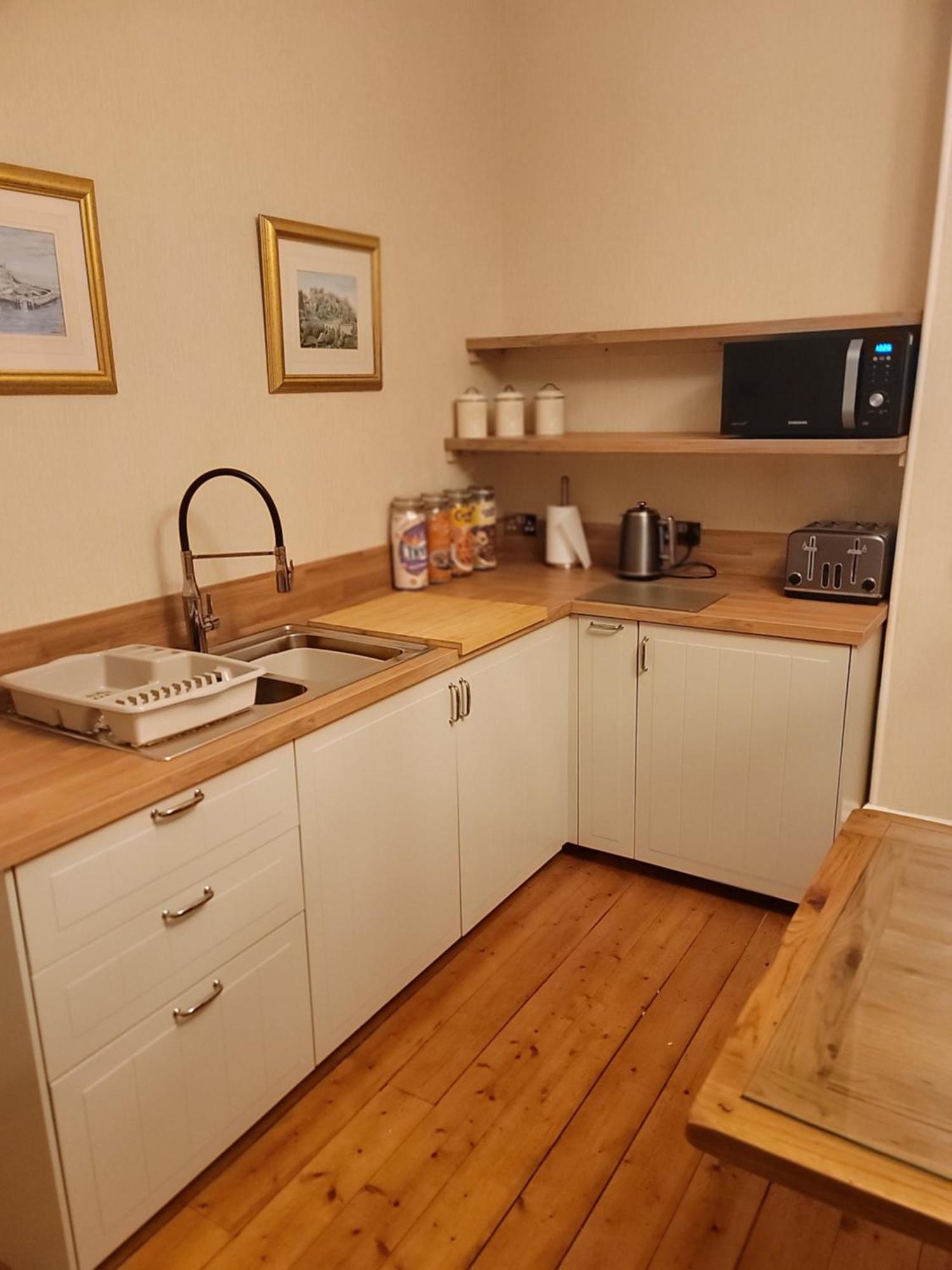 3 Bedroom Villa Attached To Host Home Free Parking Perth Ngoại thất bức ảnh